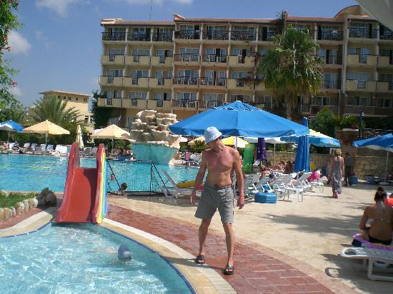 Side Corolla Hotel